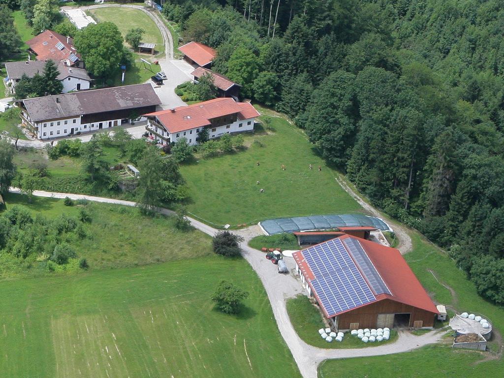 Appartement Schusterhof à Bernau am Chiemsee Extérieur photo