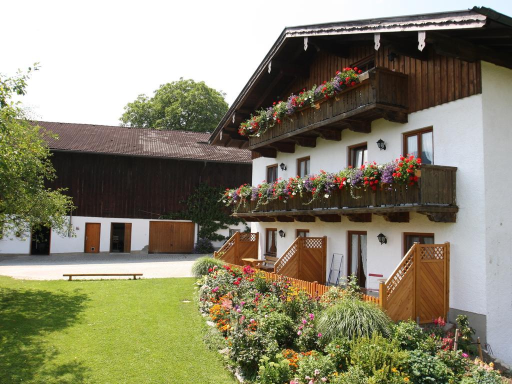 Appartement Schusterhof à Bernau am Chiemsee Extérieur photo